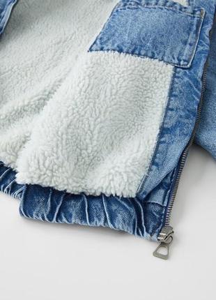 Утепленная джинсовая куртка zara джинсовая куртка zara с искусственным мехом джинсовка zara с искусственной овчиной.4 фото