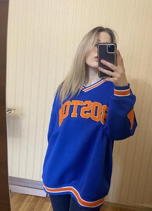 Свитшот oversize с аппликацией