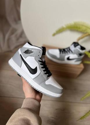 Жіночі кросівки шкіряні nike air jordan натуральна шкіра2 фото