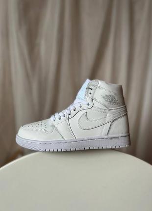 Жіночі кросівки шкіряні білі, air jordan nike натуральна шкіра