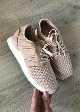 Кросівки pull&bear 38
