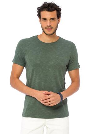Чоловіча футболка lc waikiki / лз вайкікі кольору хакі з круглим вирізом