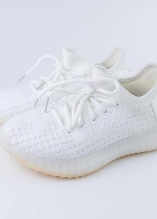 Білі кросівки ізі текстильні кросівки1 фото