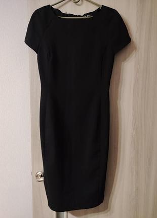 Чорна сукня, сукня - олівець