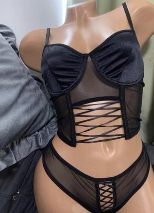 Шикарный комплект белья корсетного типа корсет стринги