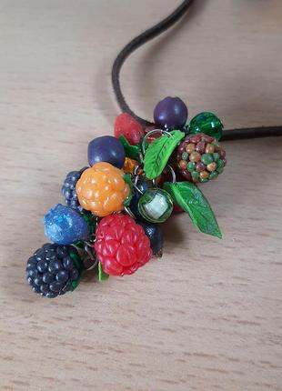 Ягод комплект серьги кулон малин лист лот черник красн hand made ручн работ гроздь кисти цвет лист полимер лот необыч набор глина4 фото