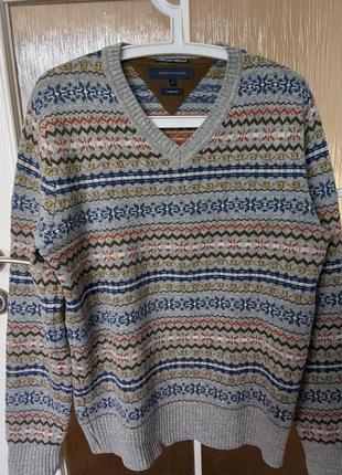 Чистошерстяний джемпер від tommy hilfiger.