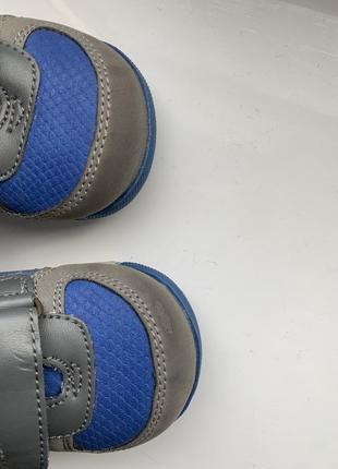 Кожаная обувь для первых шагов, 19 размер кроссовки chicco , кеды