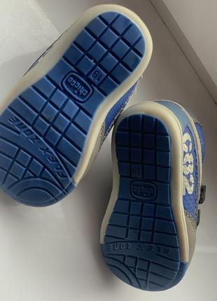 Кожаная обувь для первых шагов, 19 размер кроссовки chicco , кеды