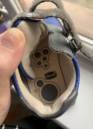 Кожаная обувь для первых шагов, 19 размер кроссовки chicco , кеды