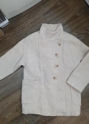 Пальто або теплий піджак вовна next