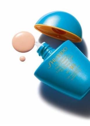 Водостойкое жидкое тональное основание shiseido uv protective liguid fondation (medium) spf 30