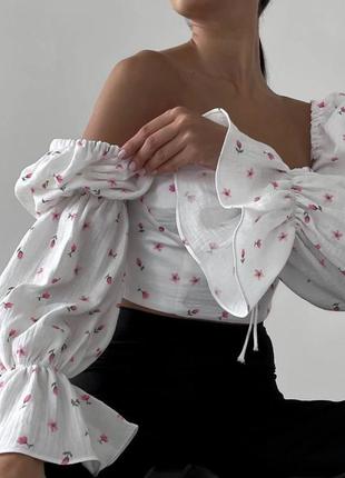 Блуза с объёмными рукавами,блуза push-up,укорочённый кроп-топ в цветочный принт,топ на завязках,топик с опущенными рукавами3 фото