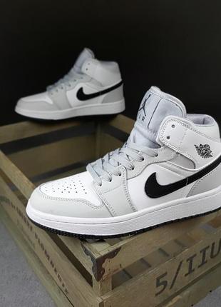 Кроссовки nike air jordan 1 retro white grey black3 фото