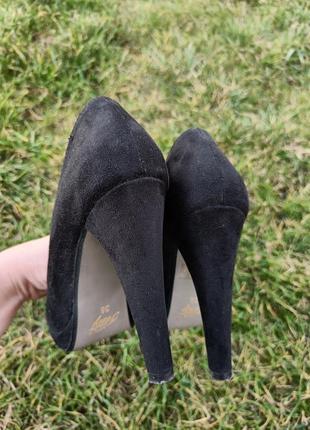 Чорні класичні туфлі5 фото