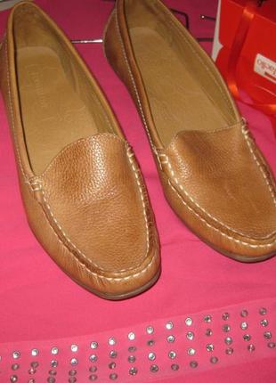 Зручні мокасини лофери туфлі коричневі 4½uk footglove маленький каблук закриті в офіс на роботу