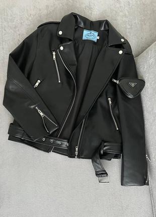 Куртка в стиле prada косуха эко кожа короткая черная