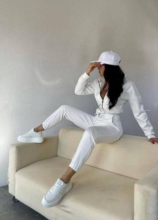 Спортивний комбінезон