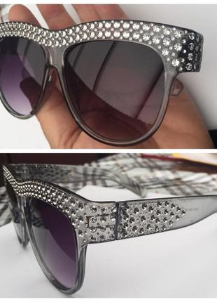 Очки эксклюзивный дизайн пепельная оправа с окантовкой "кристаллы", 100% - uv400 защита!2 фото