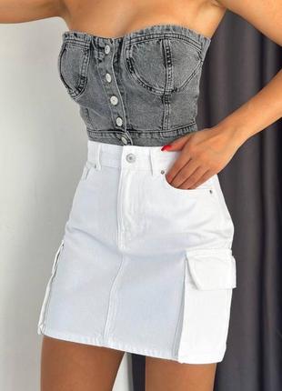 Сукня карго джинсова біла однотонна коротка на високій посадці з кишенями на гудзику на блискавці якісна стильна