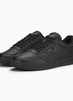 Кроссовки Nade nas pistas rápidas da piscina com estes calções de banho Puma