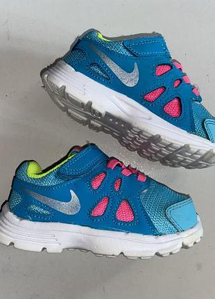 Легкі кросівки nike revolution 2, оригінал, р-р 22, уст 14 см