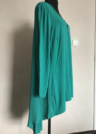 Женская трикотажная блуза с удлиненным задом5 фото
