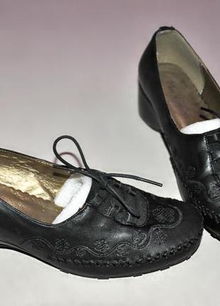 Туфлі malrostti