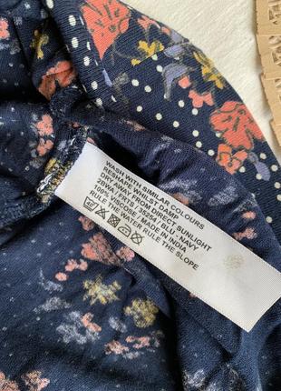 Нарядная юбка-мини в цветочек из натуральной вискозы (размер 10-12)4 фото