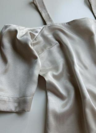 Красива стильна блуза з відкритими плечима вільного силуету6 фото