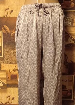 Итальянские домашние вискозовые шелко-образные брюки,италия,р.м2 фото