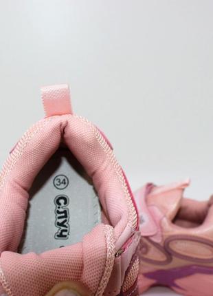 Розовые кроссовки для девочки силиконовая декоративная отделка7 фото