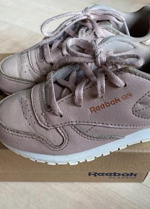 Стильні кросівки reebok натуральна шкіра