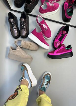 Стильні кросівки з італійської шкіри та замші жіночі на платформі7 фото