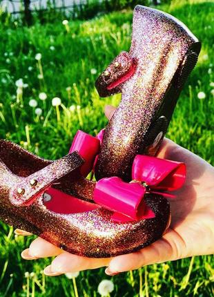 Яскраві малинові туфельки mini melissa 13см {21размер}