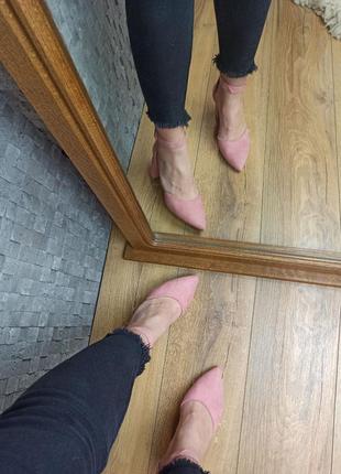 Розовые туфли с ремешком босоножки туфельки на широком каблуке2 фото