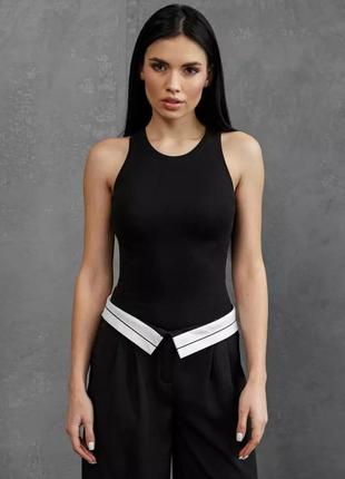 Майка облягаючего силуету чорна 8386