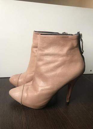 Ботільйони zara