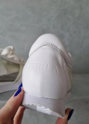 Белые кожаные кроссовки премиум бренда furla8 фото