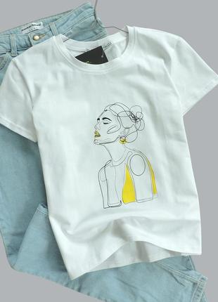 Новая белая футболка с принтом