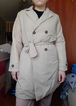Стильный тренч пальто будет непромокать