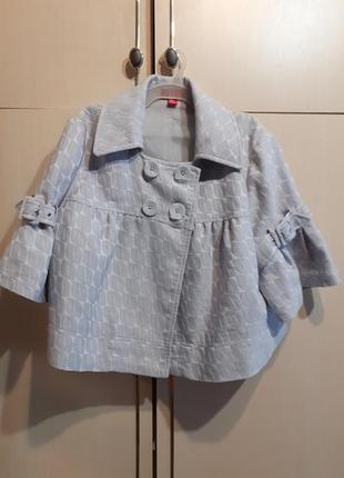 Elle пиджак короткий. колокольчик