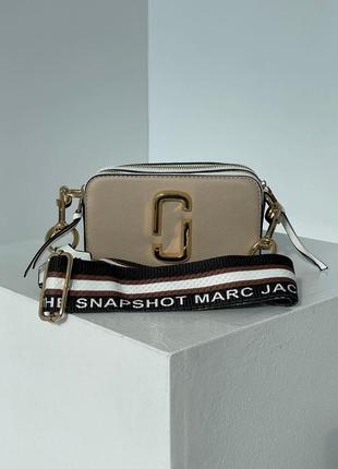 Сумка в стиле marc jacobs small camera bag beige