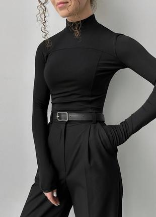 Лонгслів зі швами чорний