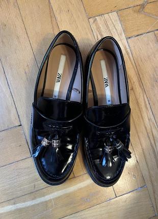 Лоферы zara
