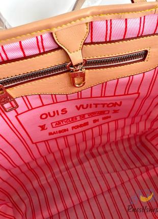 Женская сумка тоут “lv” бежевая с розовой подкладкой3 фото