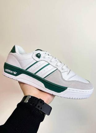 Чоловічі шкіряні білі з зеленим кросівки adidas forum 🆕 адідас7 фото
