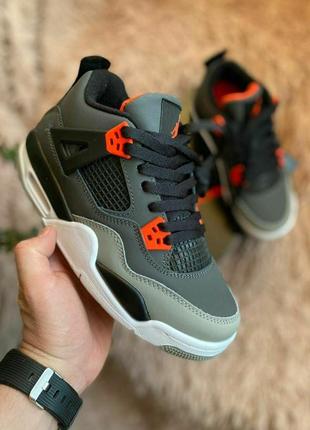 Nike air jordan 4
•infrared•