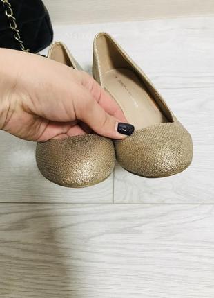 Новые женские золотистые туфли dorothy perkins 37 размер3 фото