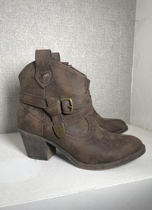 Кожаные ботинки казаки на толстом каблуке rocket dog western ankle boots ( new rock, destroy, underground, shock, buffalo )2 фото